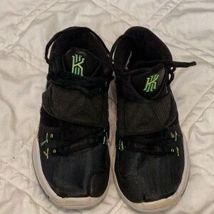 Nike Boy’s High Top Basketball Shoes
